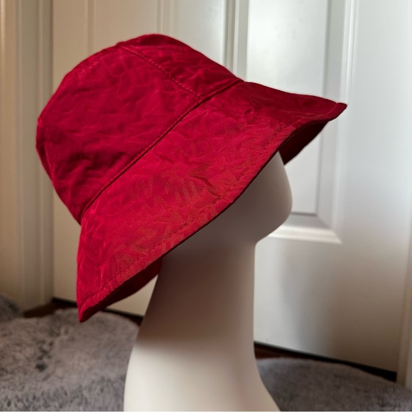 Weekend MaxMara Accessories Label-cut Logo Jacquard Hat. Sz: 57 Color:Red.New - Picture 7 of 16